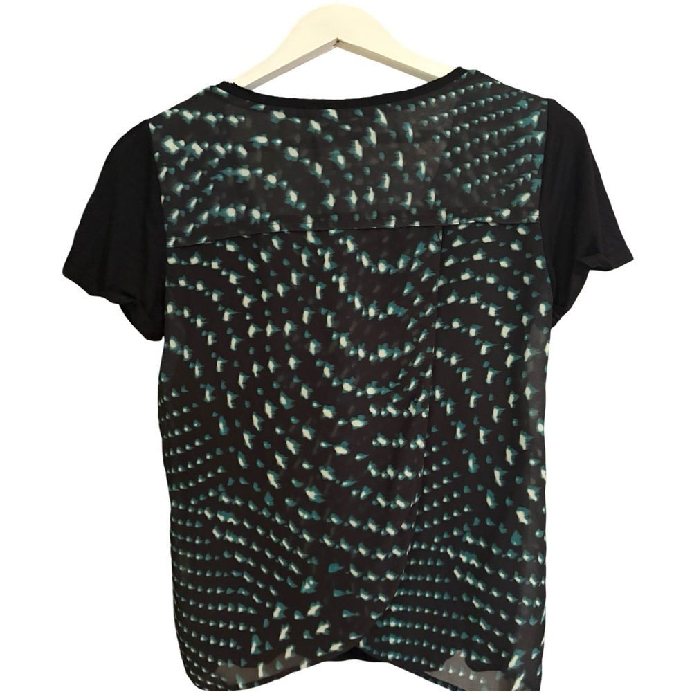 Sachin & Babi NWOT Contrast Back Blouse